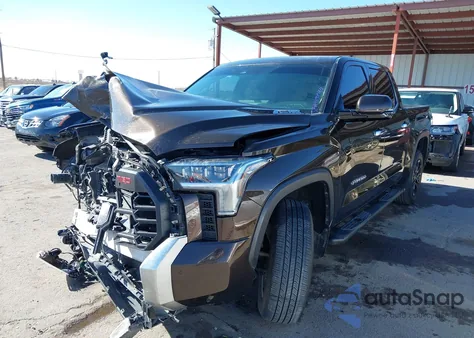 2022 Toyota Tundra Hybrid Limited из США, поврежденный, VIN 5TFJC5DB1NX008613